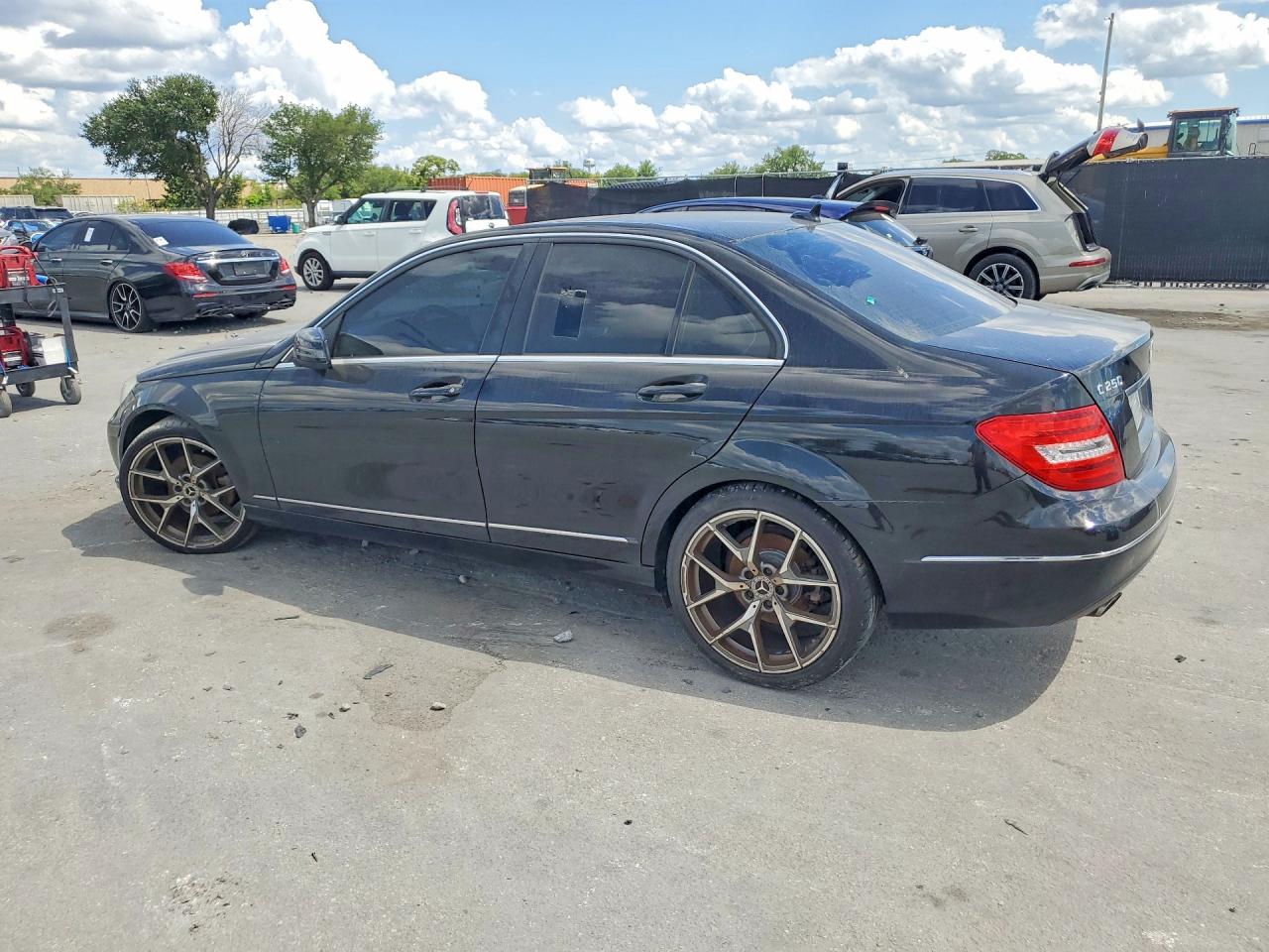 2013 MERCEDES-BENZ C-CLASS