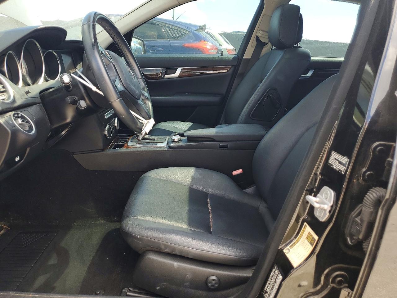 2013 MERCEDES-BENZ C-CLASS