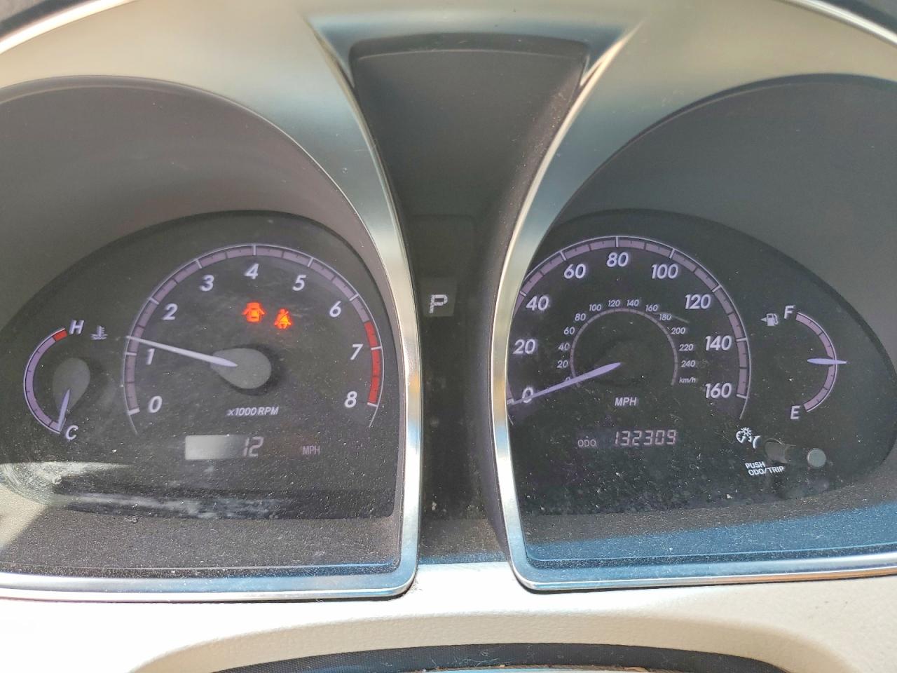 2011 TOYOTA AVALON