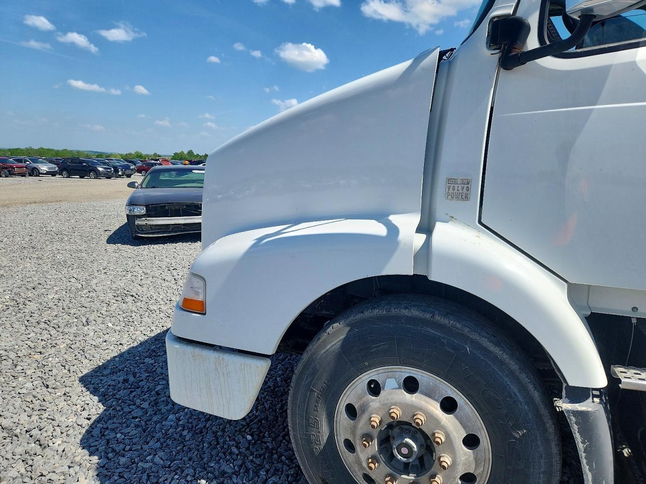 2012 VOLV VN