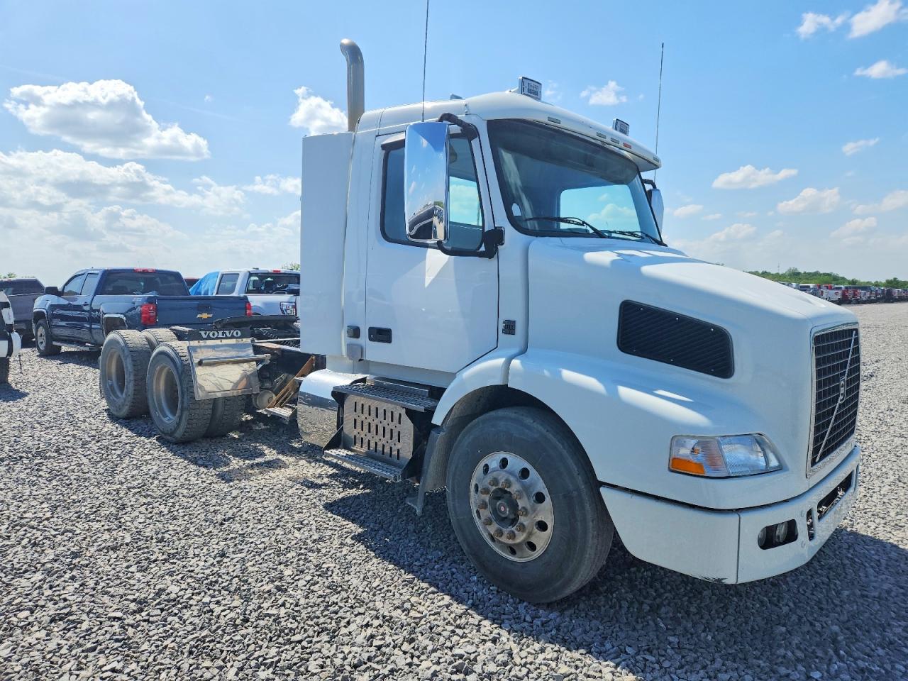 2012 VOLV VN