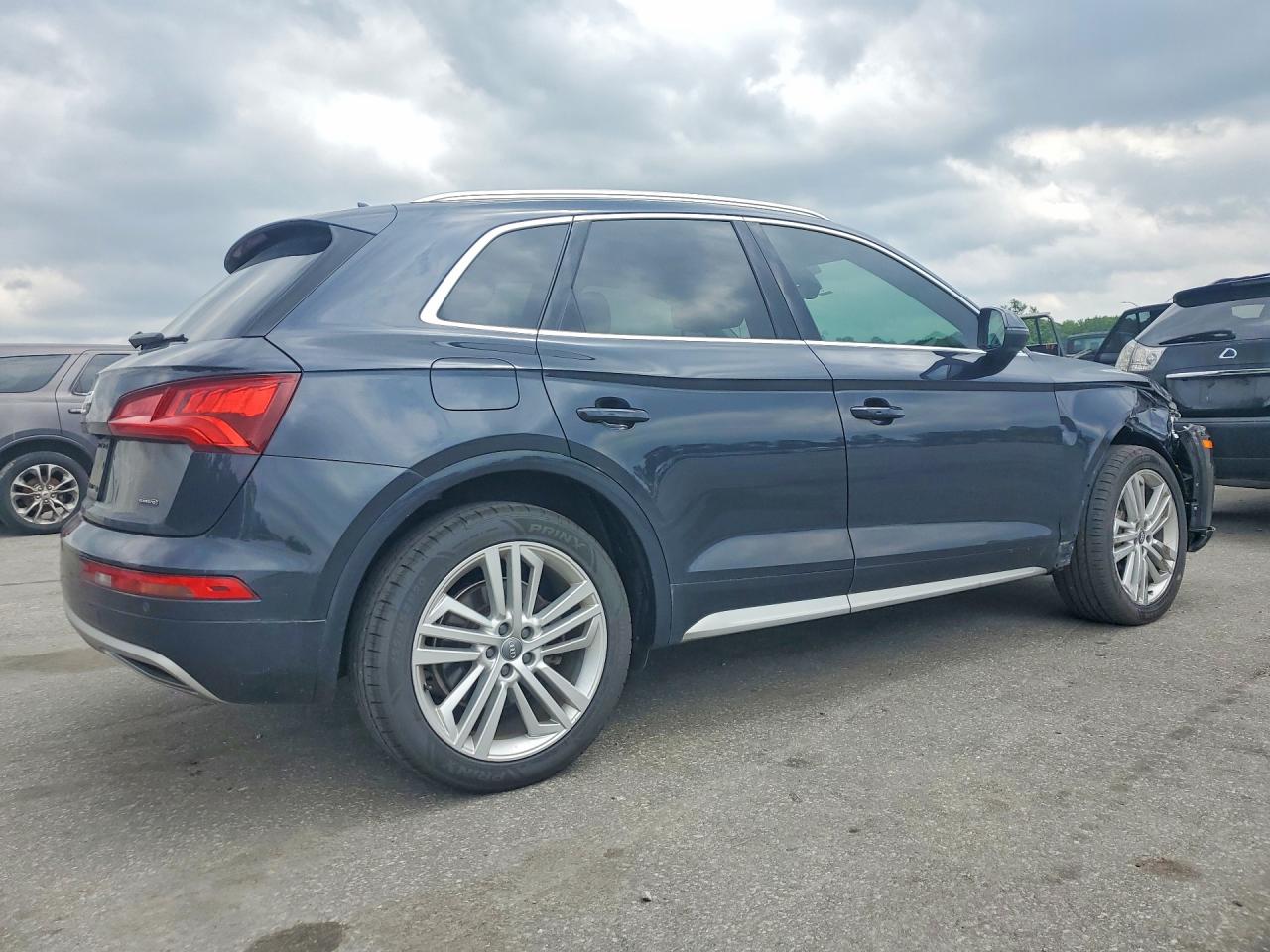 2019 AUDI Q5