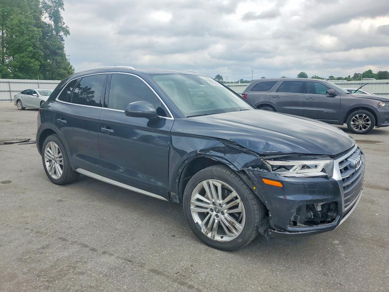 2019 AUDI Q5