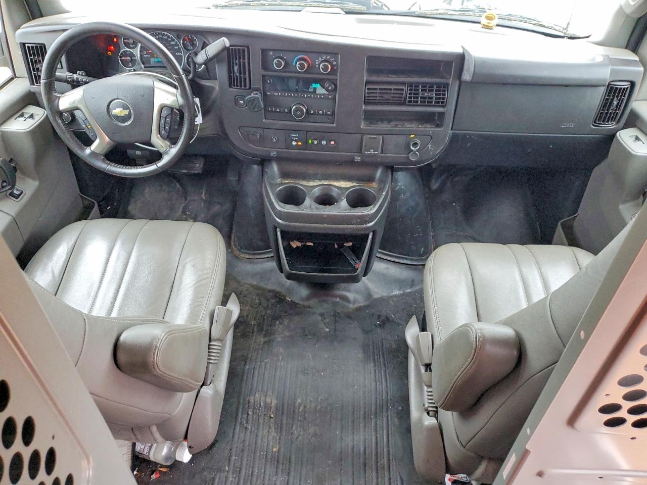 2019 CHEVROLET EXPRESS