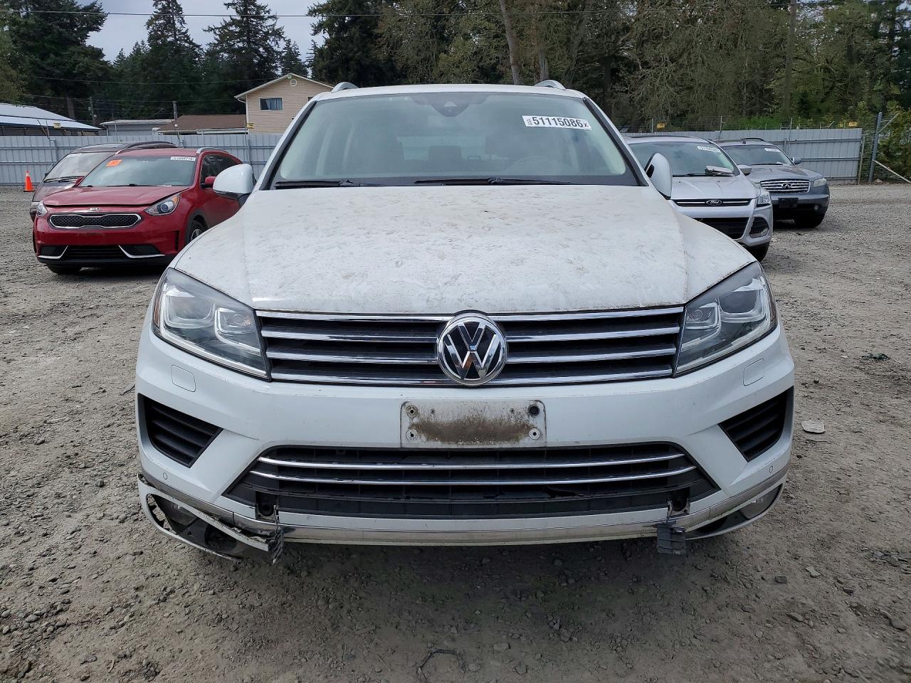 2016 VOLKSWAGEN TOUAREG