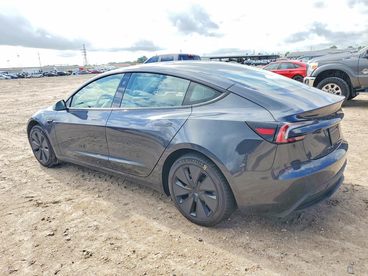 2026 TESLA MODEL 3
