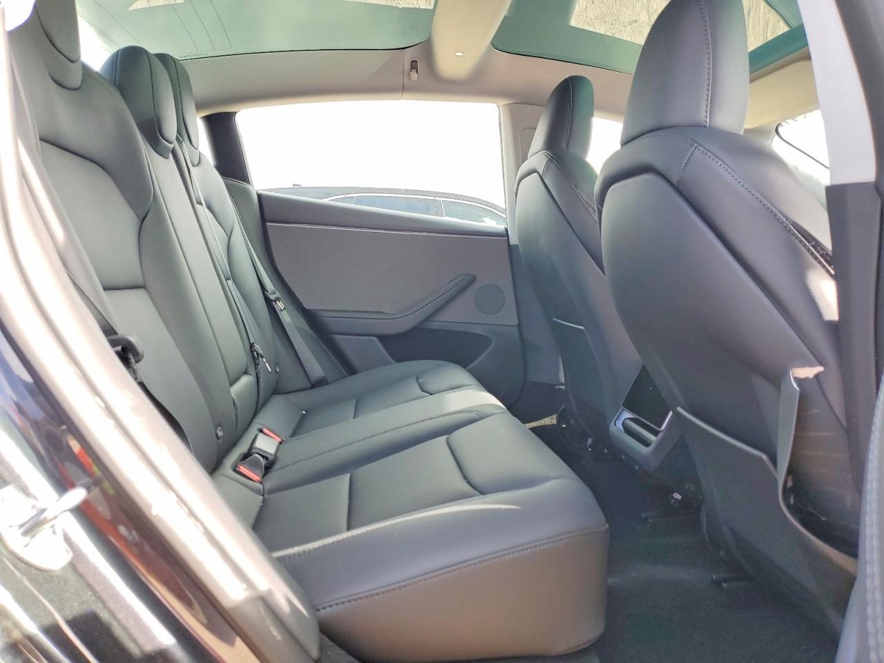 2026 TESLA MODEL 3
