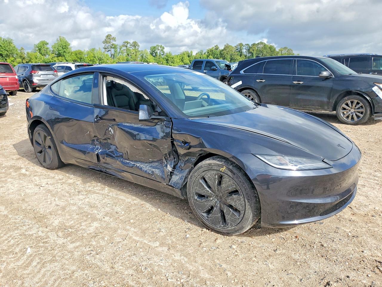 2026 TESLA MODEL 3