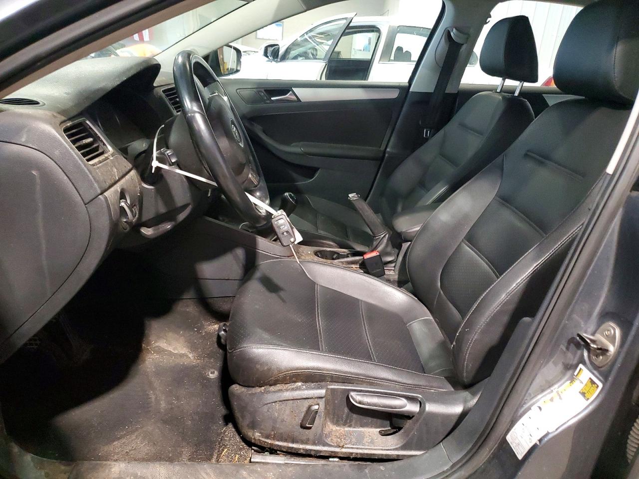 2012 VOLKSWAGEN JETTA