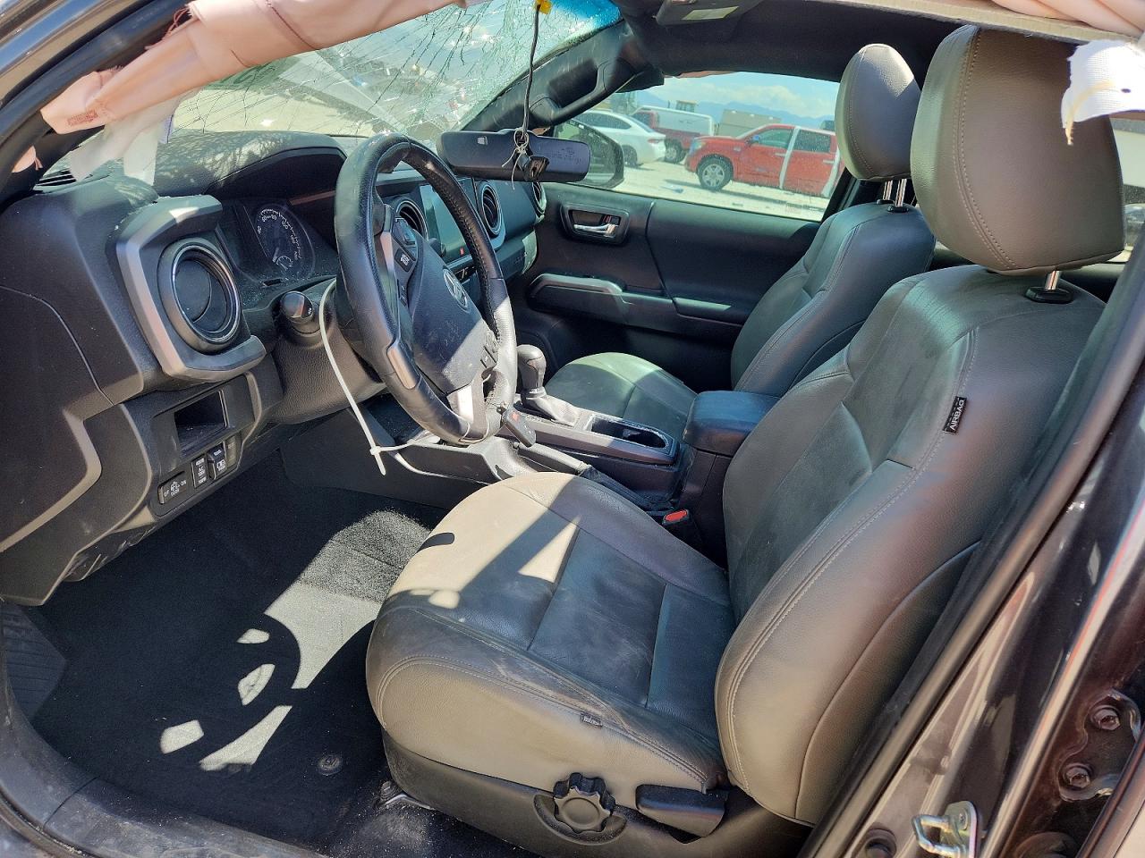 2017 TOYOTA TACOMA