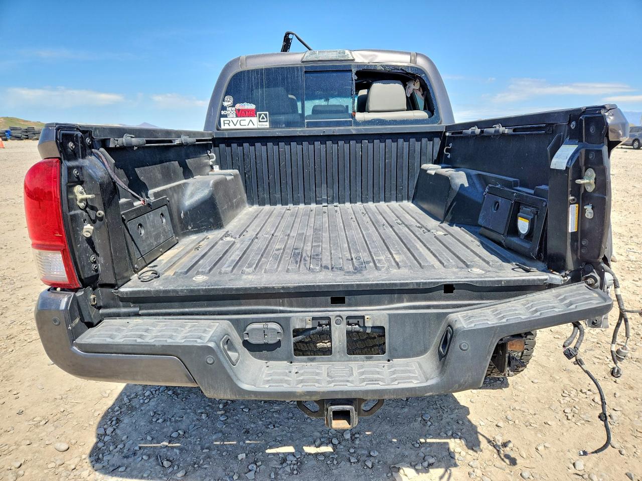 2017 TOYOTA TACOMA