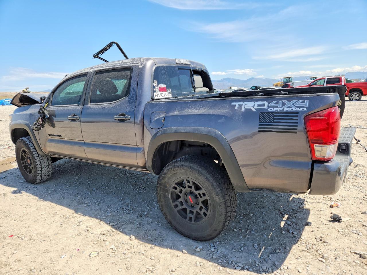 2017 TOYOTA TACOMA