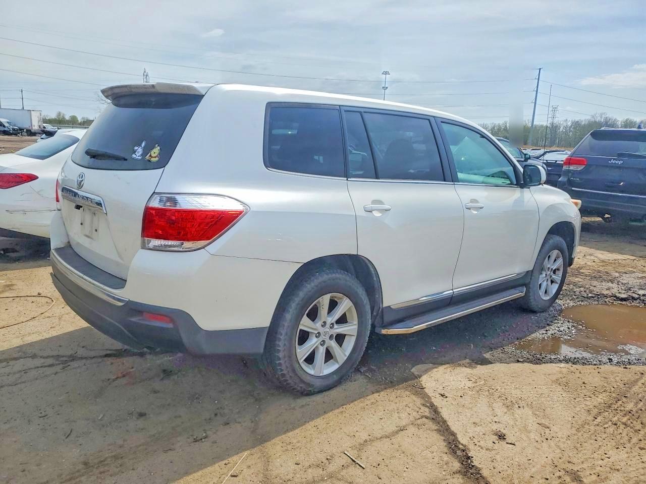 2012 TOYOTA HIGHLANDER