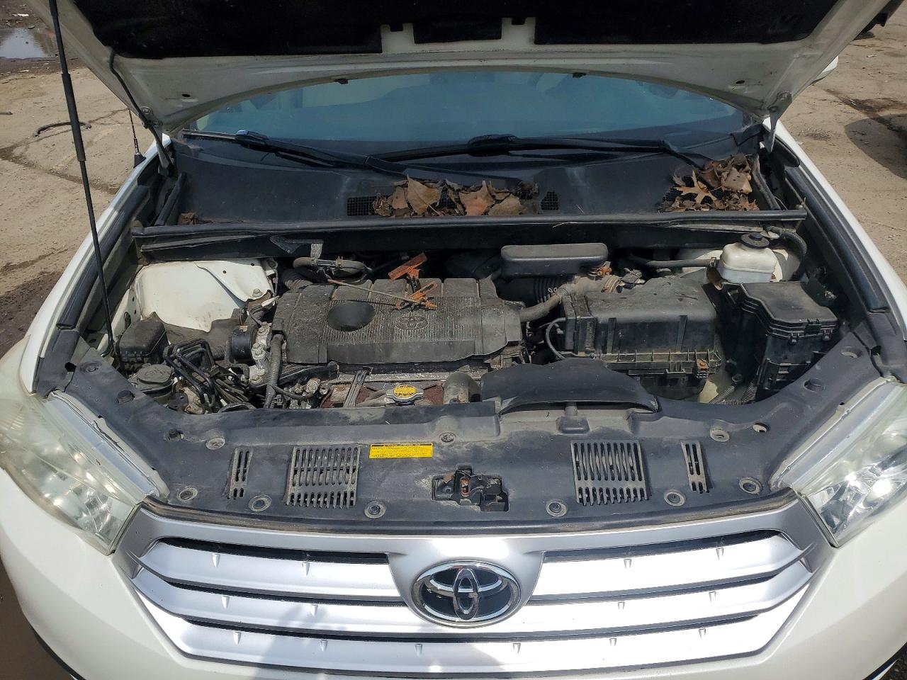 2012 TOYOTA HIGHLANDER
