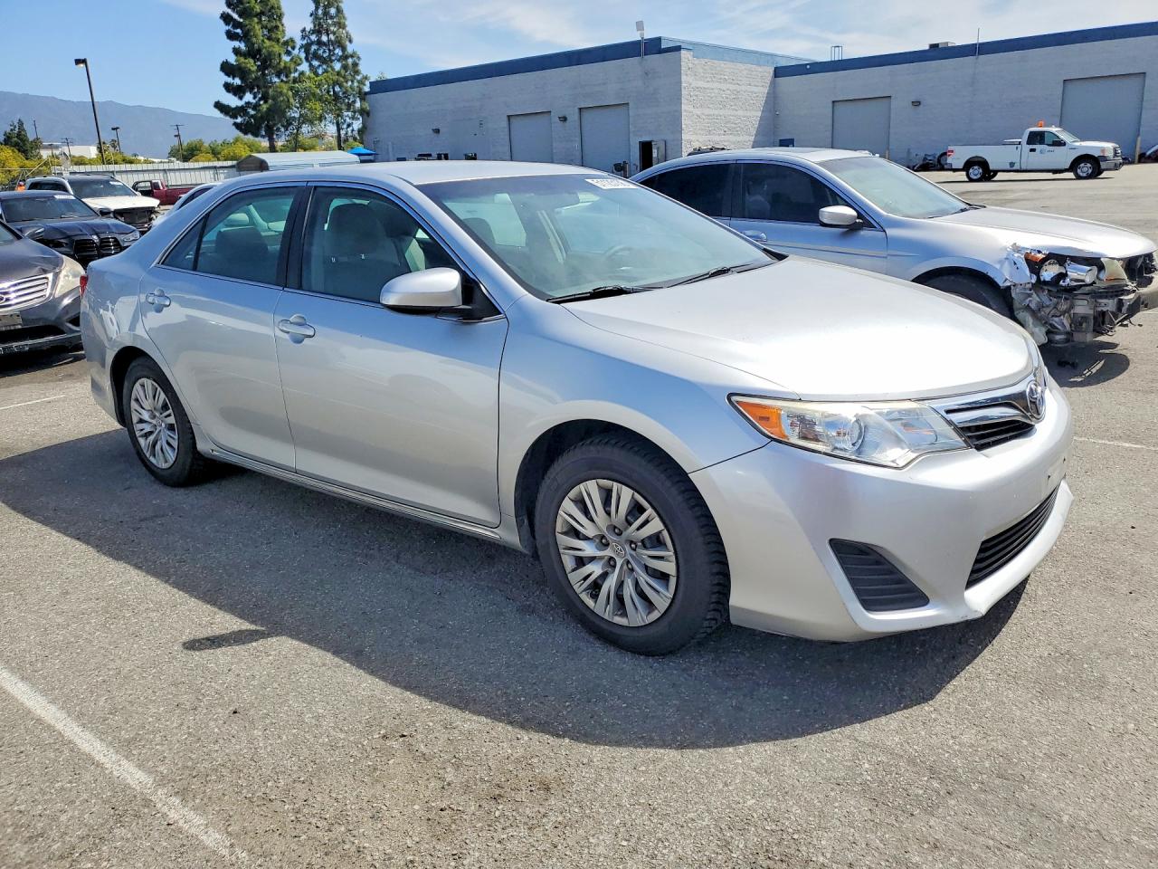 2014 TOYOTA CAMRY