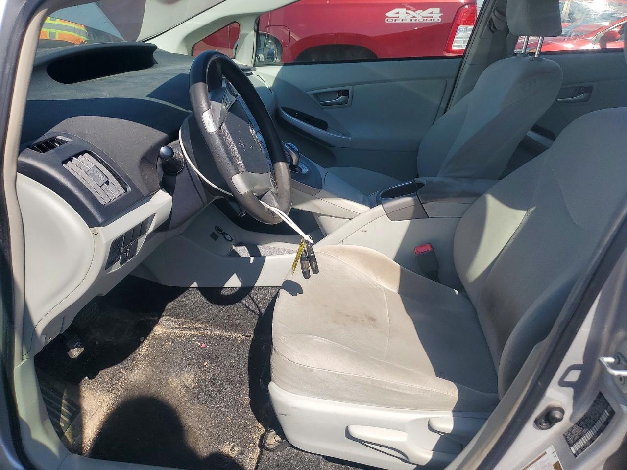 2013 TOYOTA PRIUS
