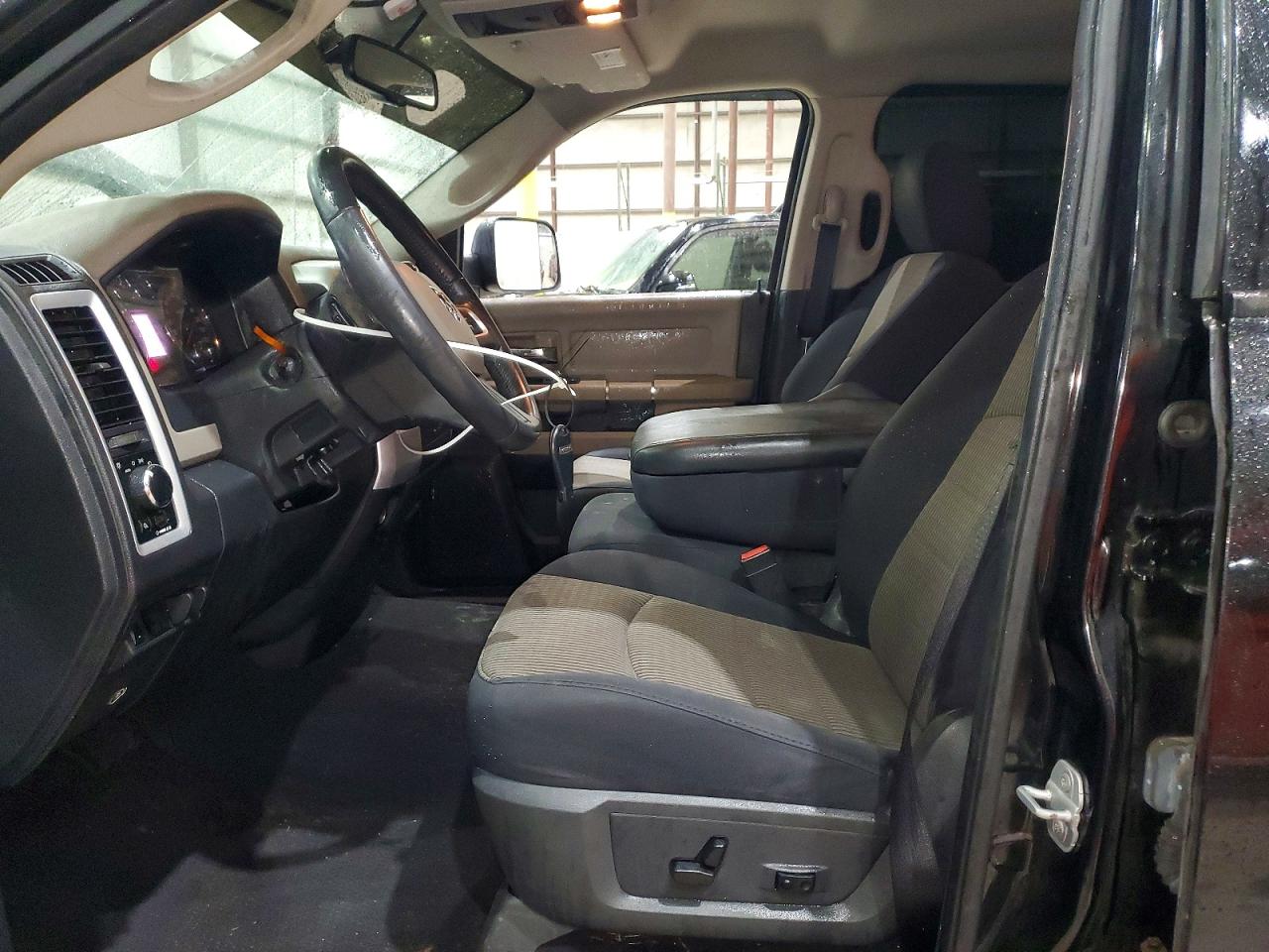 2011 DODGE RAM 1500
