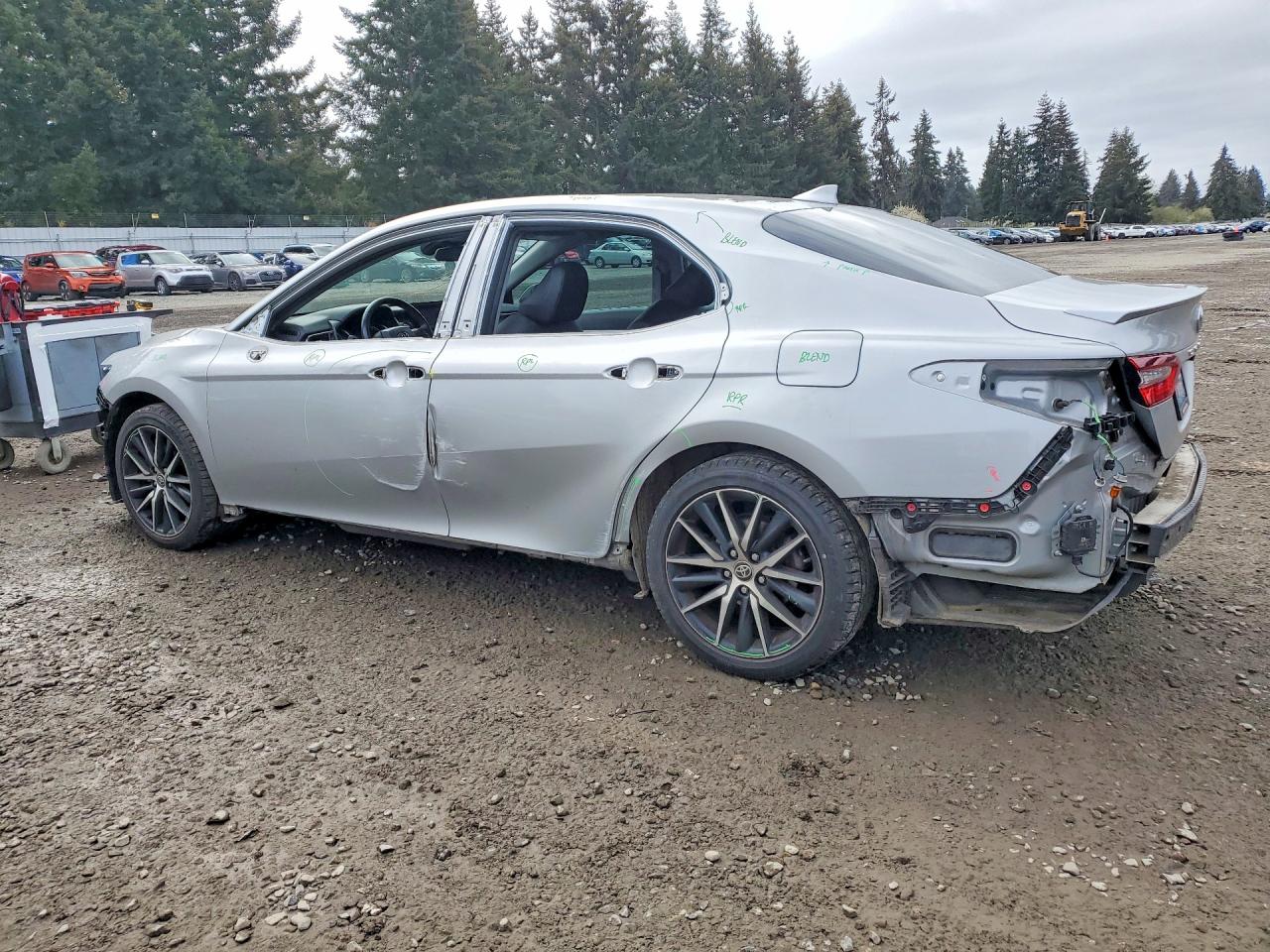 2023 TOYOTA CAMRY