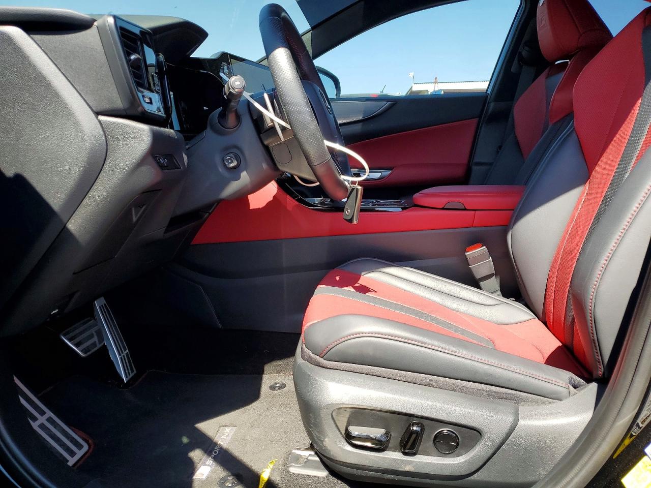 2025 LEXUS NX