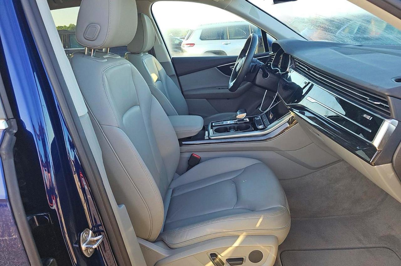 2022 AUDI Q7