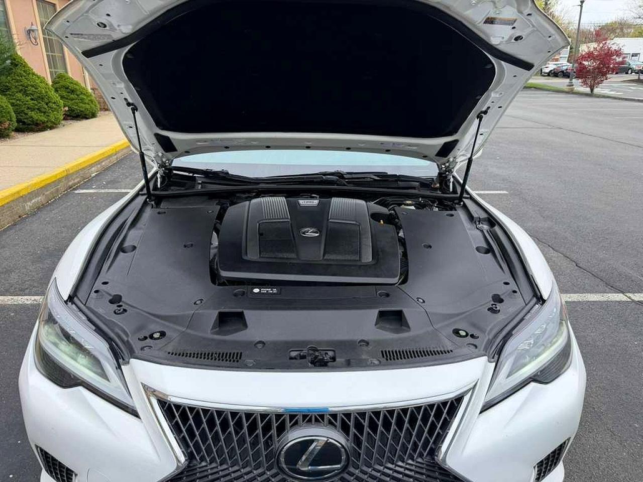 2021 LEXUS LS500