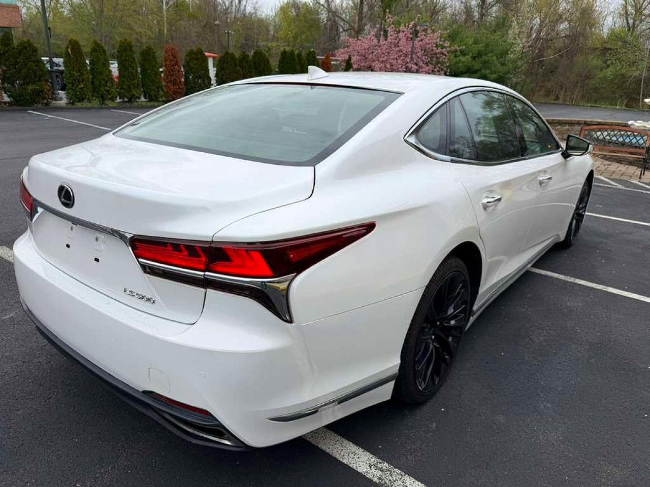 2021 LEXUS LS500