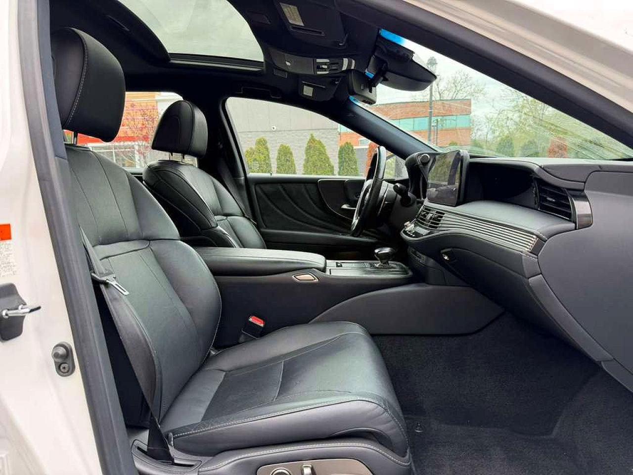2021 LEXUS LS500