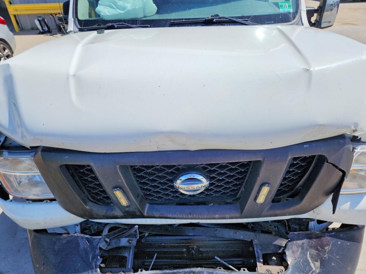 2016 NISSAN NV