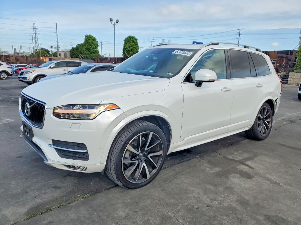 2019 VOLVO XC90
