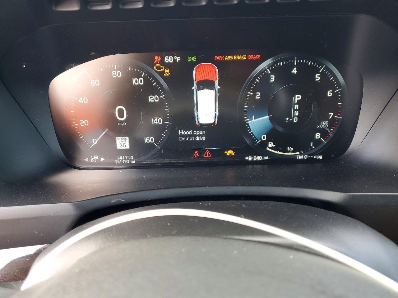 2019 VOLVO XC90