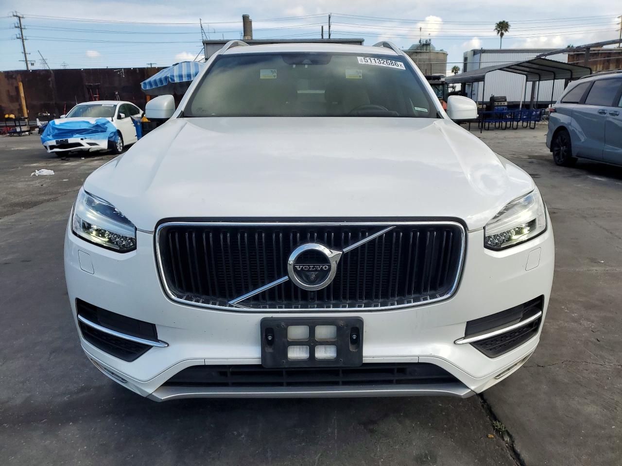 2019 VOLVO XC90