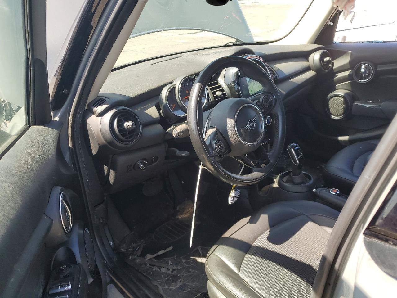 2020 MINI COOPER