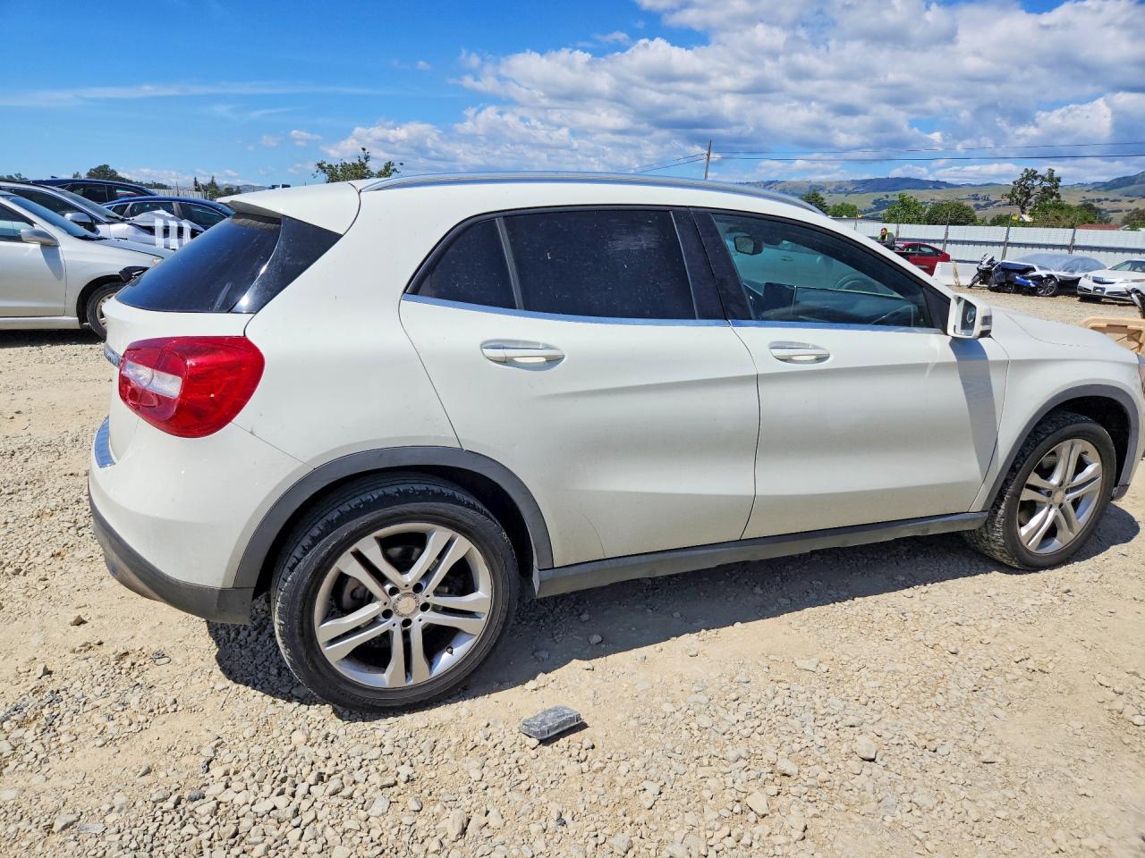 2017 MERCEDES-BENZ GLA-CLASS