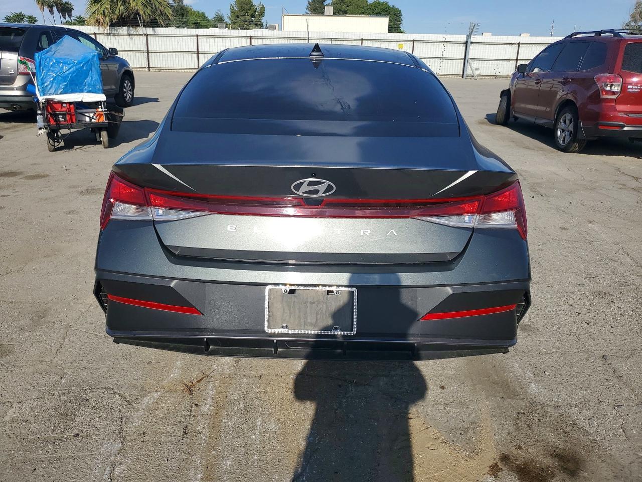 2024 HYUNDAI ELANTRA