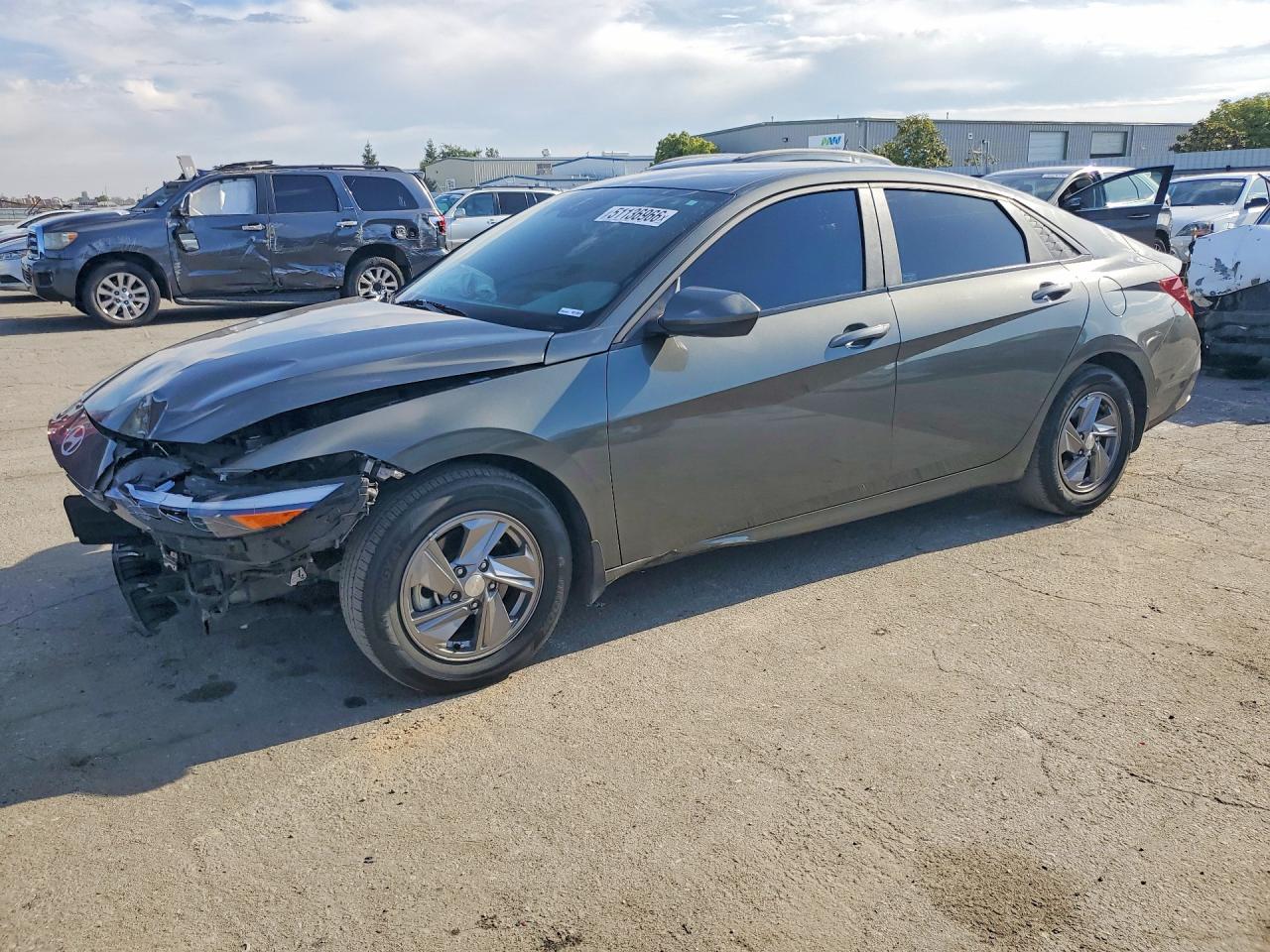 2024 HYUNDAI ELANTRA