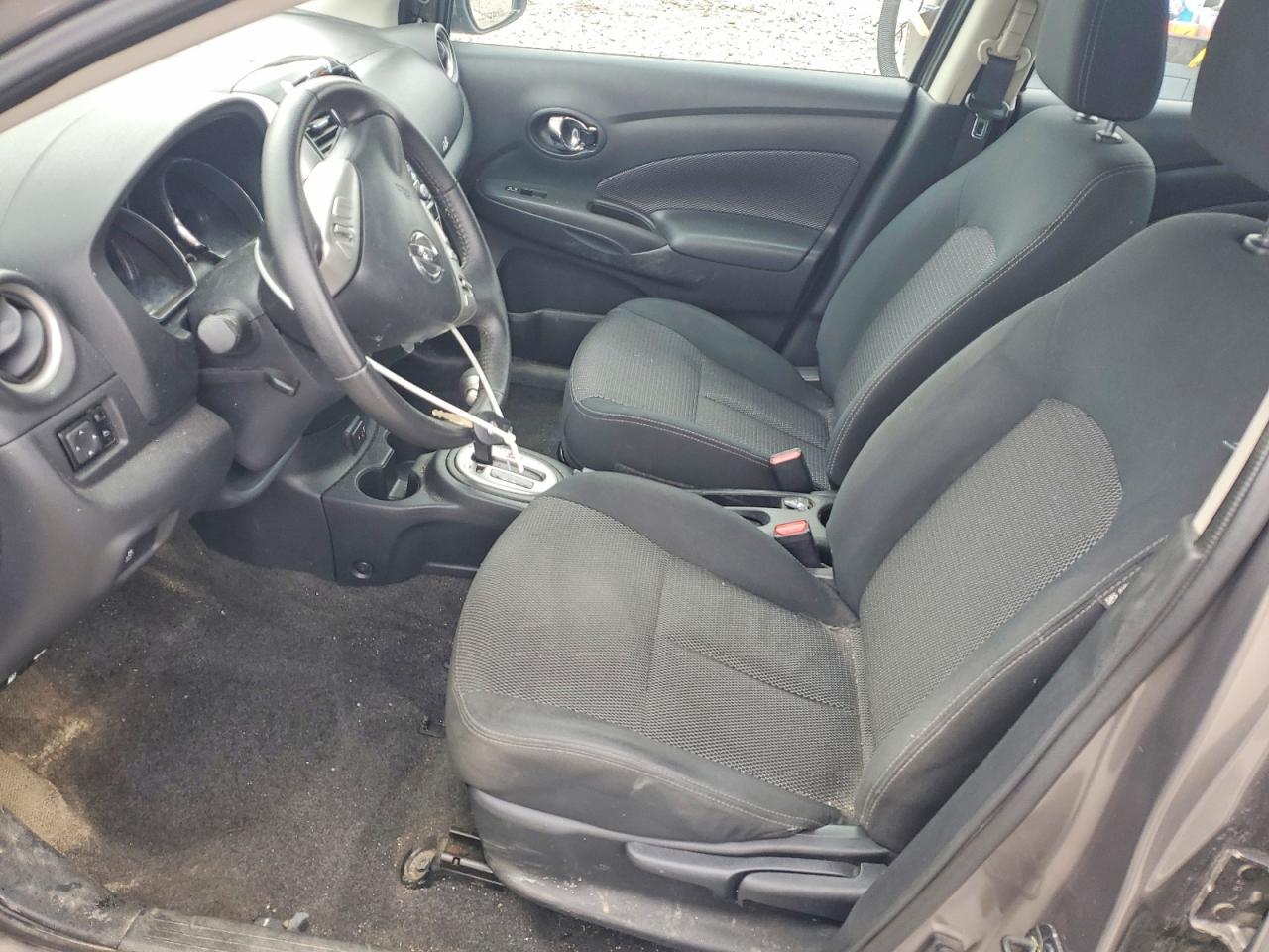 2017 NISSAN VERSA