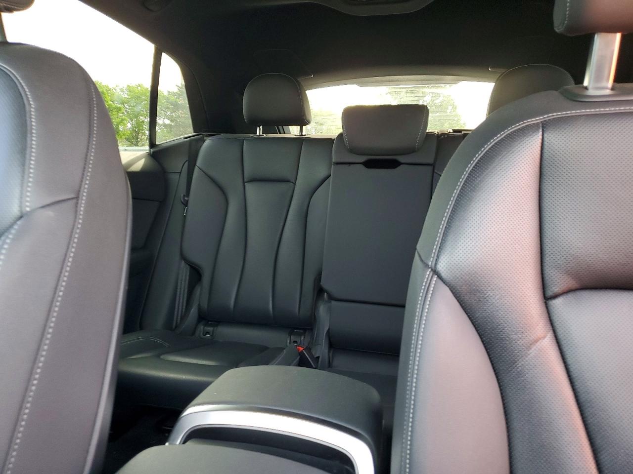 2019 AUDI Q8