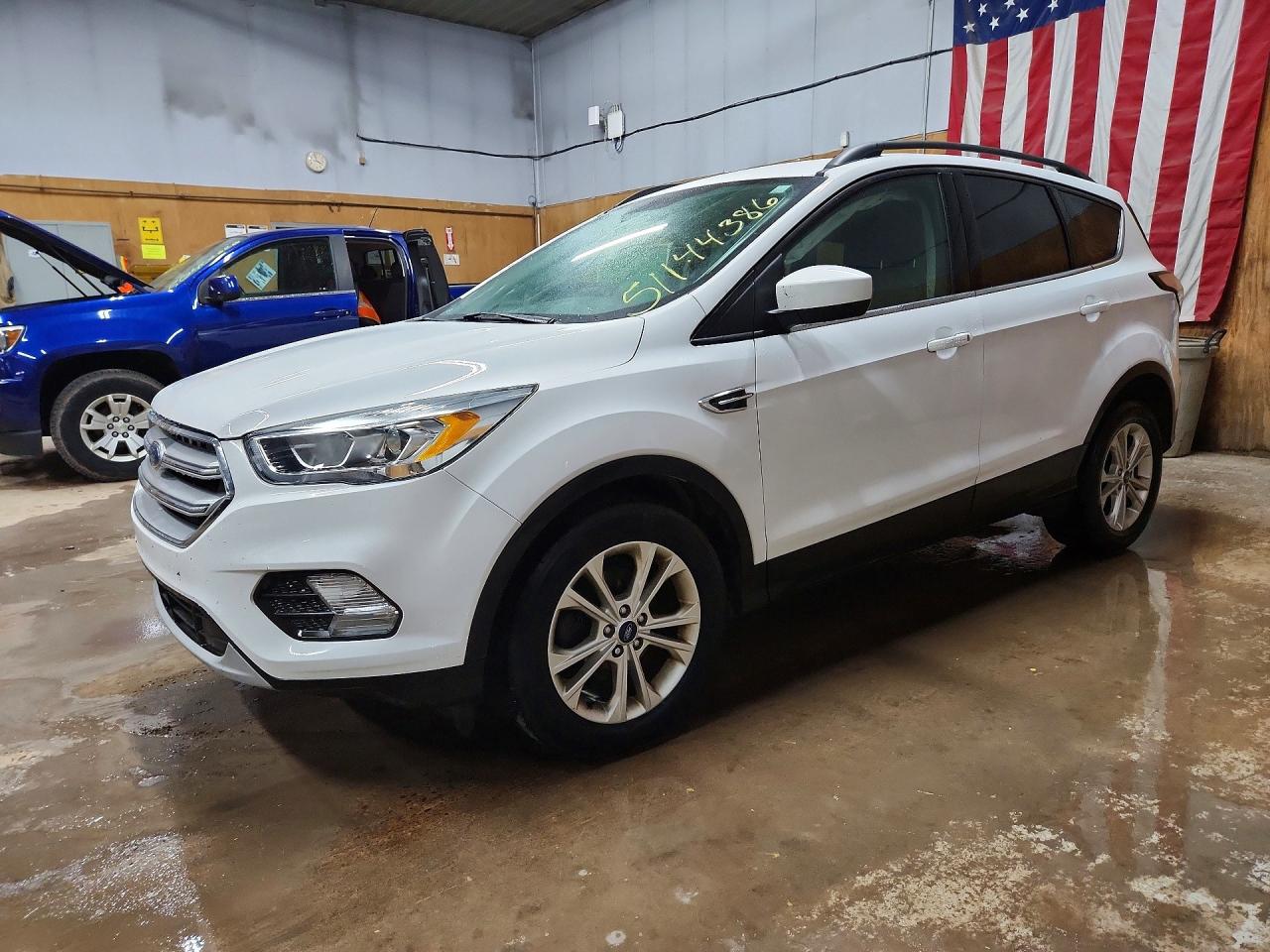 2017 FORD ESCAPE