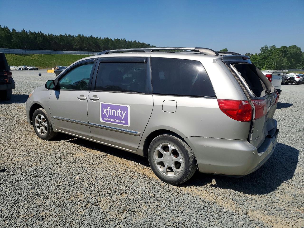 2006 TOYOTA SIENNA