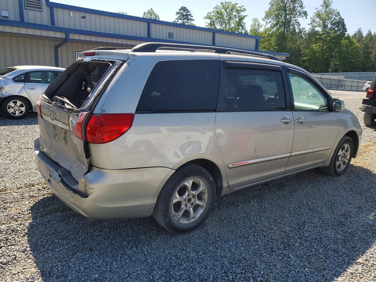 2006 TOYOTA SIENNA