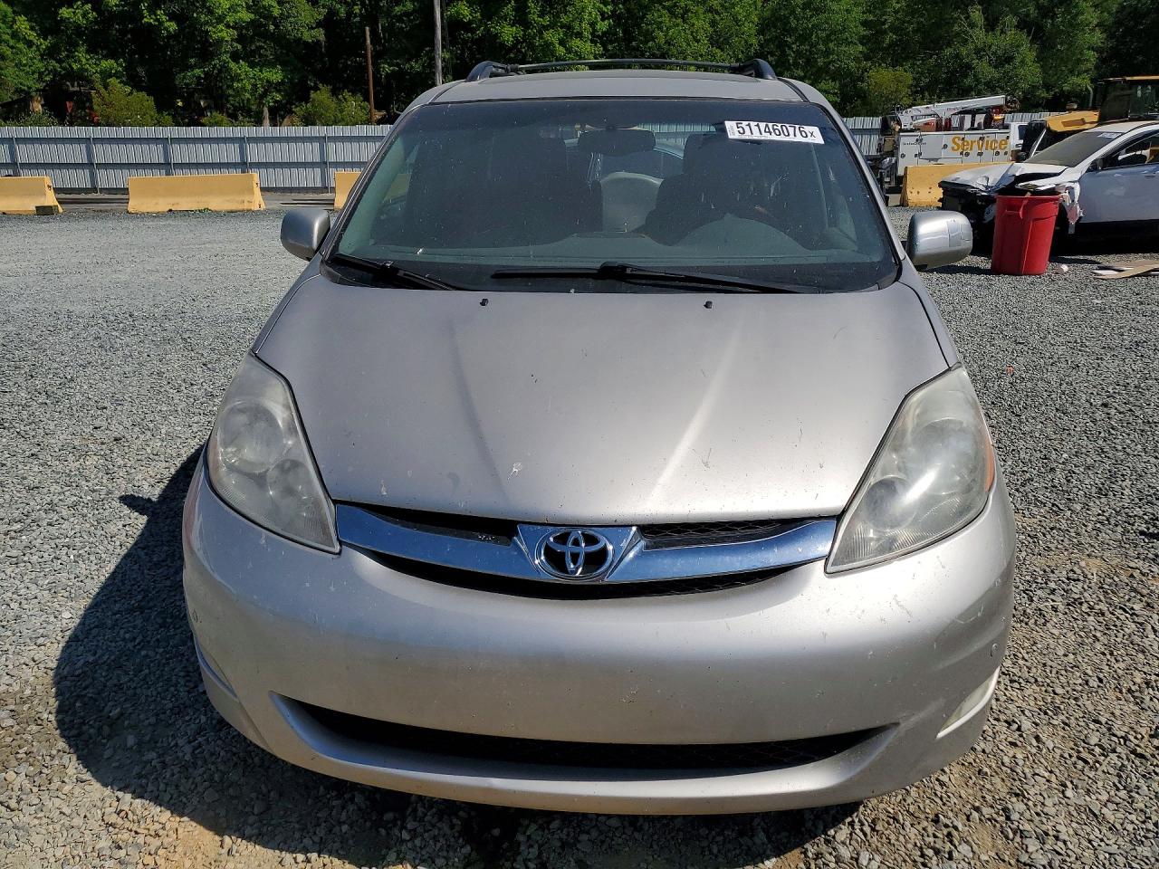 2006 TOYOTA SIENNA