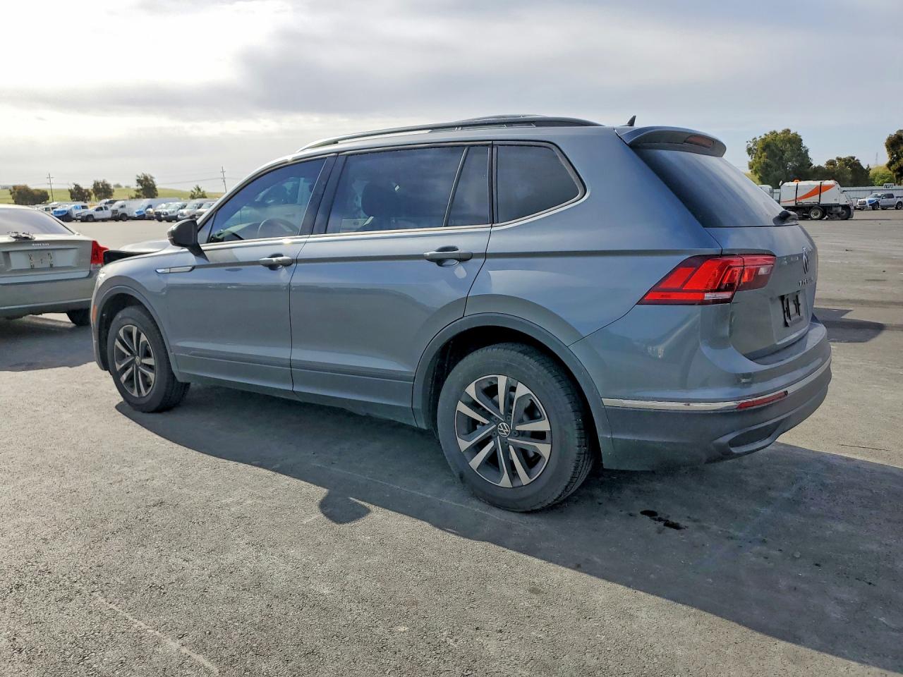 2023 VOLKSWAGEN TIGUAN