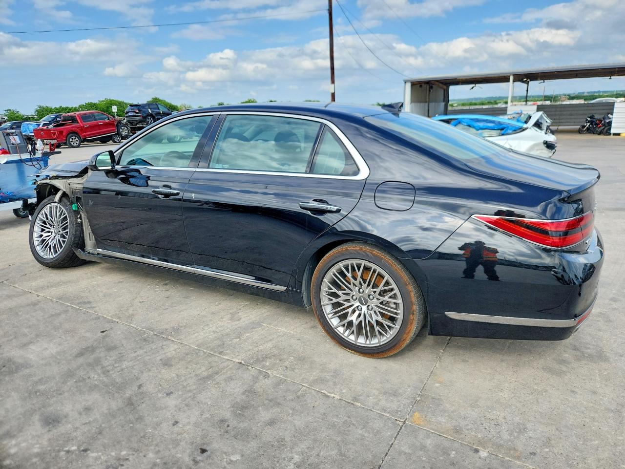 2021 GENESIS G90