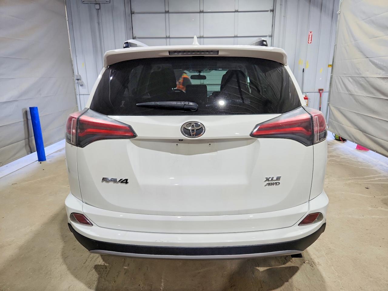 2016 TOYOTA RAV4