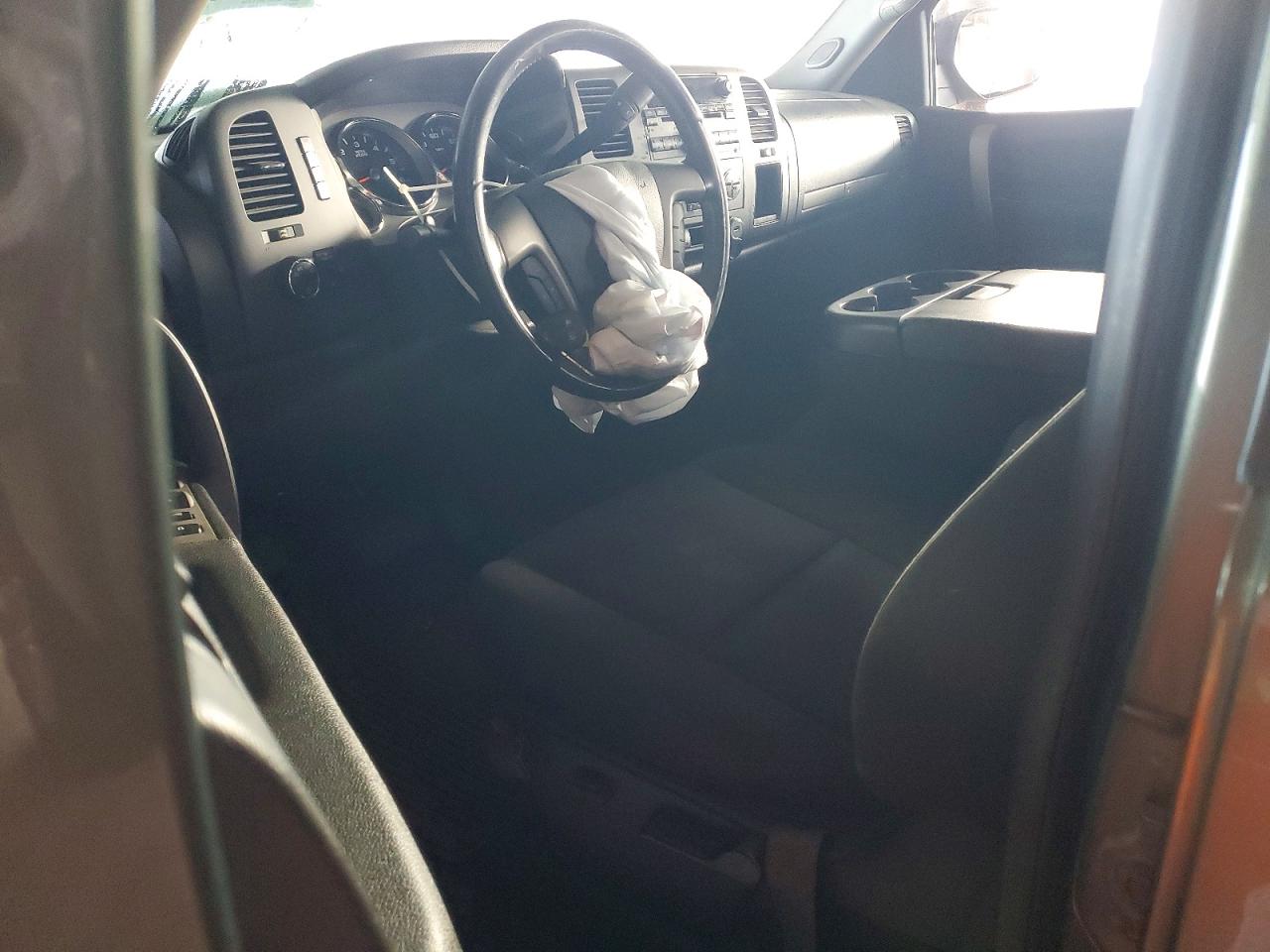 2011 CHEVROLET SILVERADO