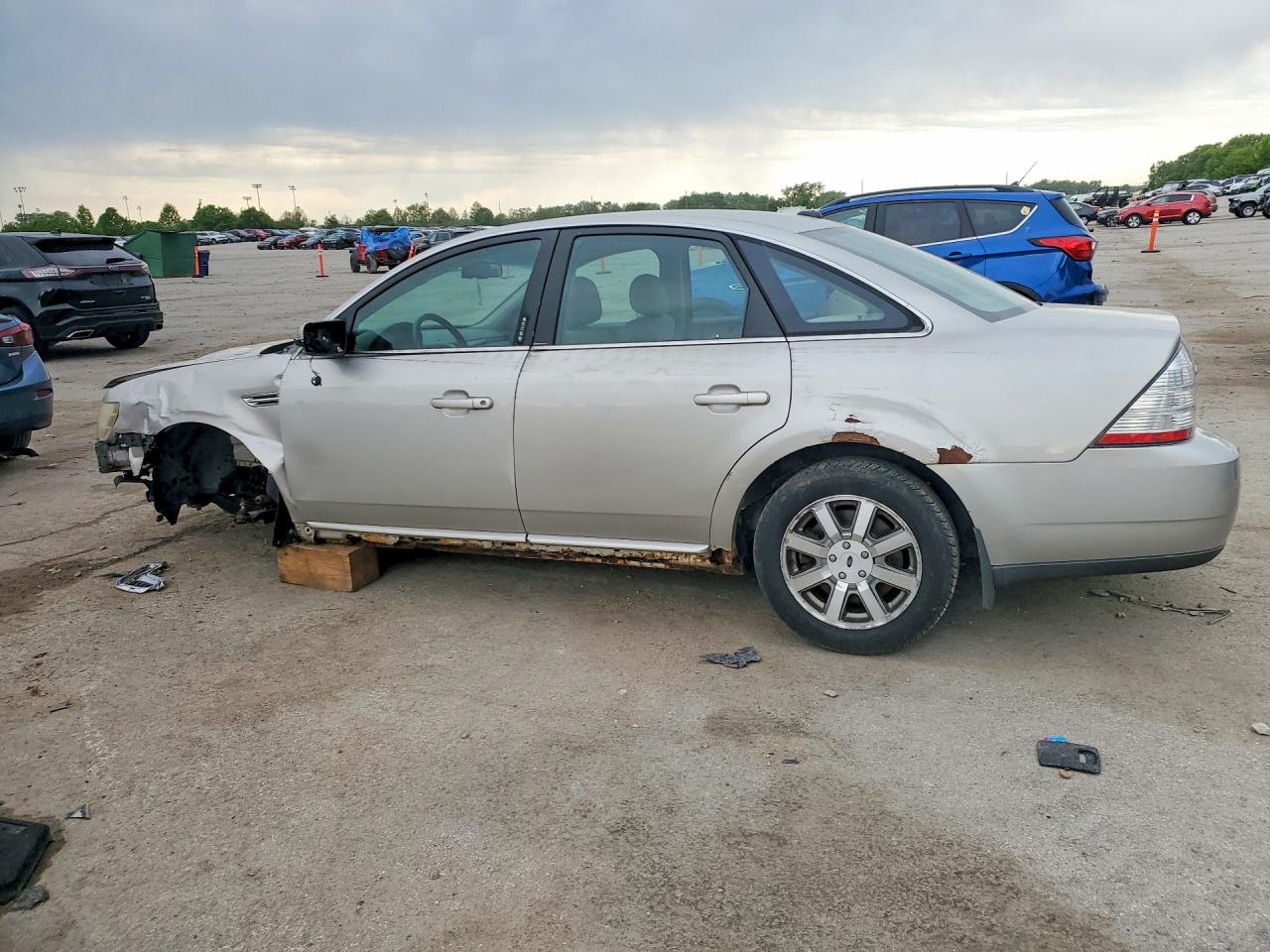 2008 FORD TAURUS