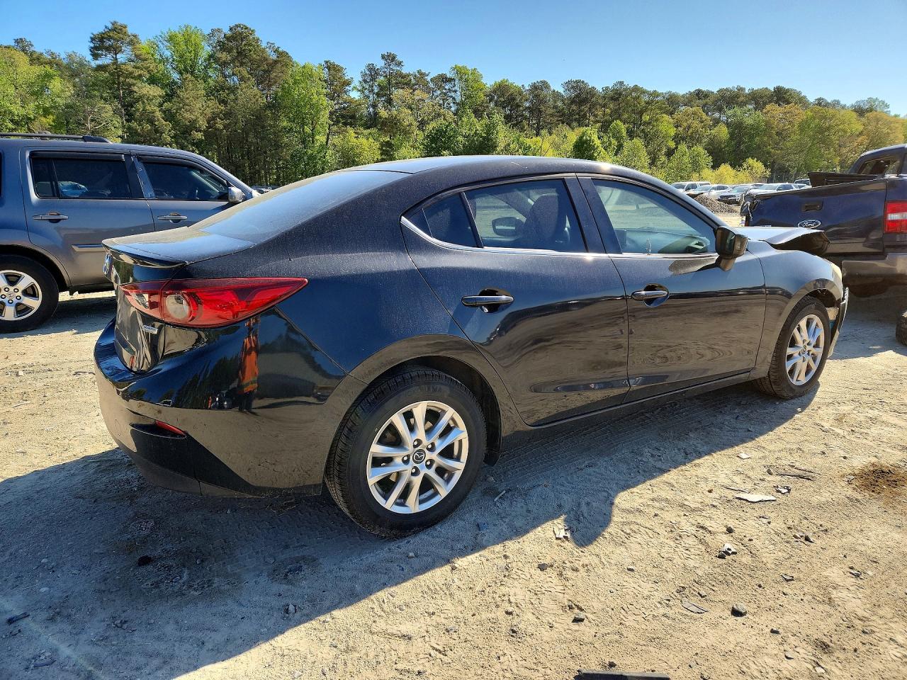 2015 MAZDA 3