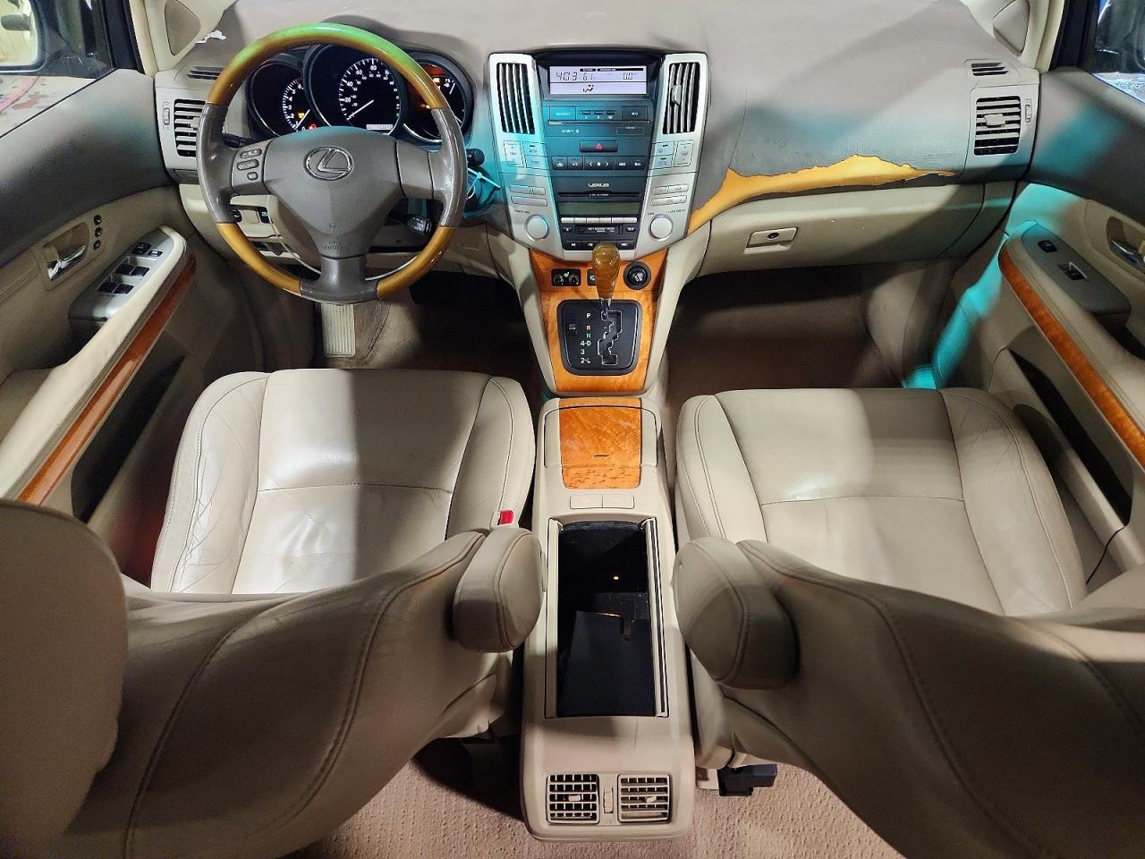 2005 LEXUS RX330