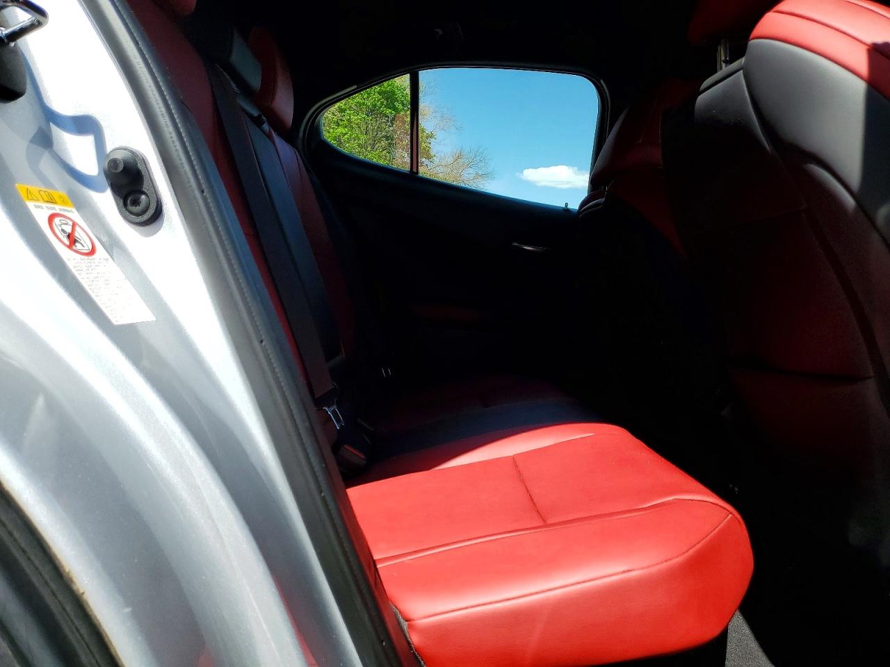 2019 LEXUS UX