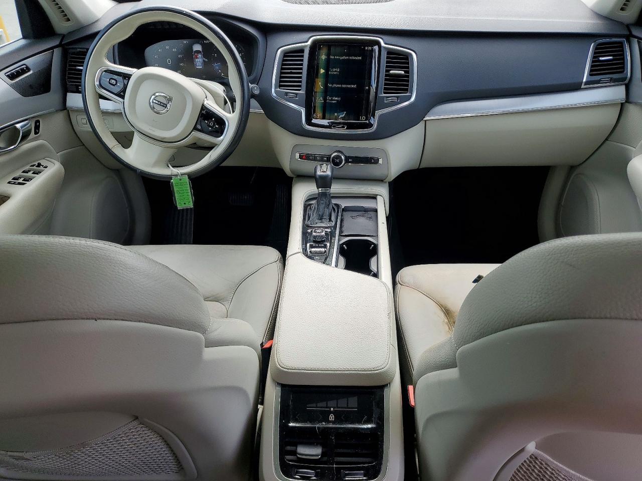 2021 VOLVO XC90
